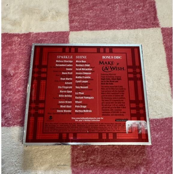 Bath & Body Works The Perfect Christmas Holiday Music 2005 Make a Wish CD 90s - Picture 2 of 2